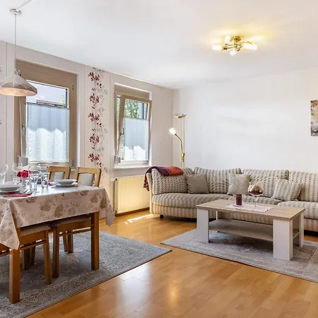 Alb Rose Apartamento *